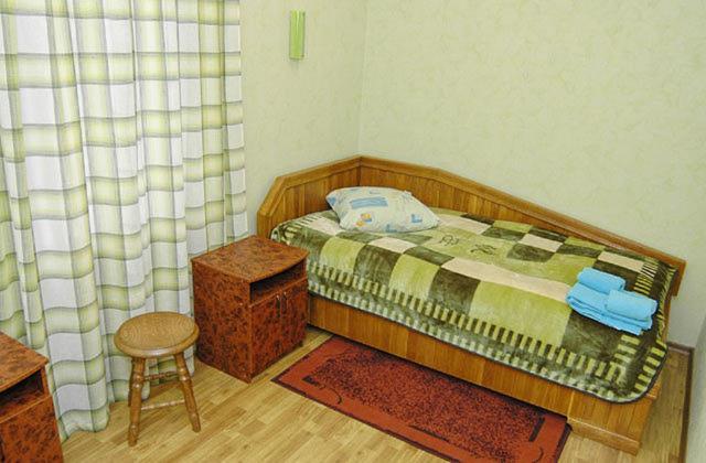 Pan Hotel Суми Стая снимка